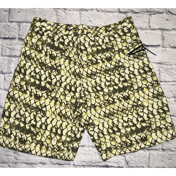 Patagonia Wavefarer Boardshorts Men's Size 34 Drawstring Yellow‎ Reptile Print - Picture 7 of 7